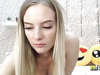 A private hot show camgirl